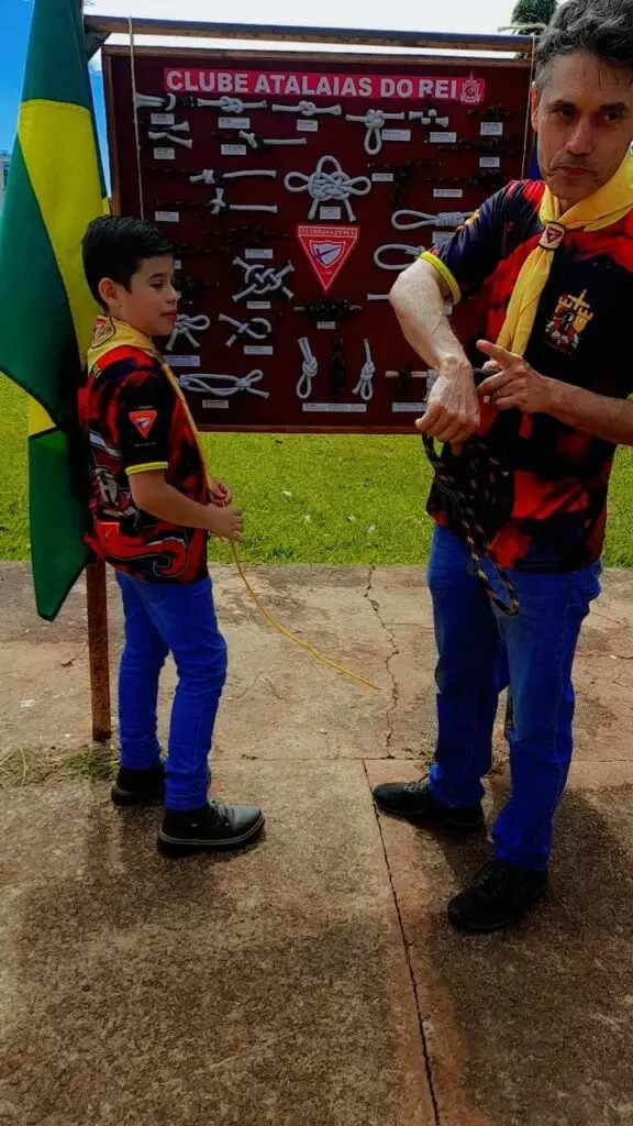 Clube de Desbravadores realiza evento “Desbravador por Um Dia” na Vila Limeira, em Amambai Clube de Desbravadores realiza evento “Desbravador por Um Dia” na Vila Limeira, em Amambai