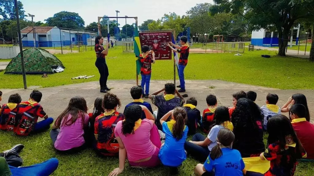 Clube de Desbravadores realiza evento “Desbravador por Um Dia” na Vila Limeira, em Amambai Clube de Desbravadores realiza evento “Desbravador por Um Dia” na Vila Limeira, em Amambai
