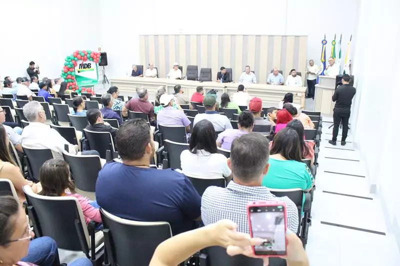 Convenções lançam Hélio Acosta para prefeito e Alfredo Soares para vice em Paranhos