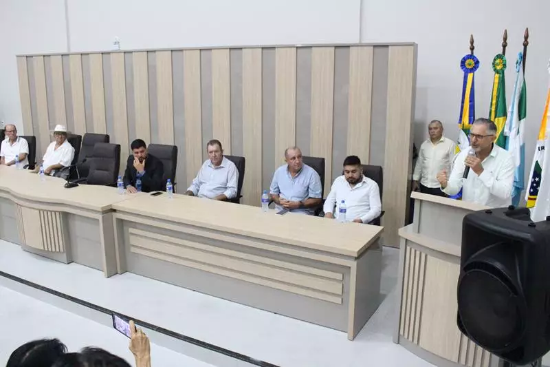 Convenções lançam Hélio Acosta para prefeito e Alfredo Soares para vice em Paranhos