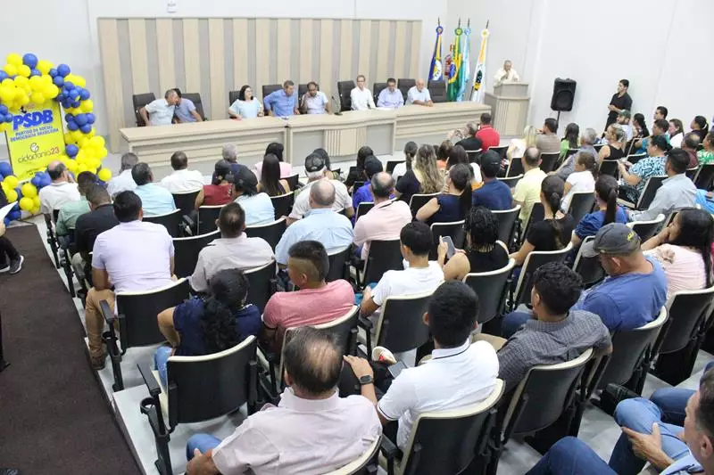 Convenções lançam Hélio Acosta para prefeito e Alfredo Soares para vice em Paranhos