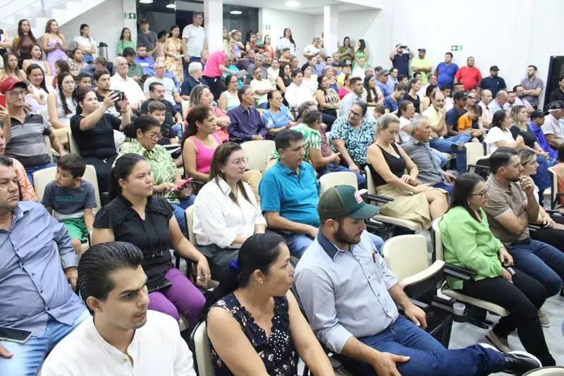 Convenções lançam Hélio Acosta para prefeito e Alfredo Soares para vice em Paranhos