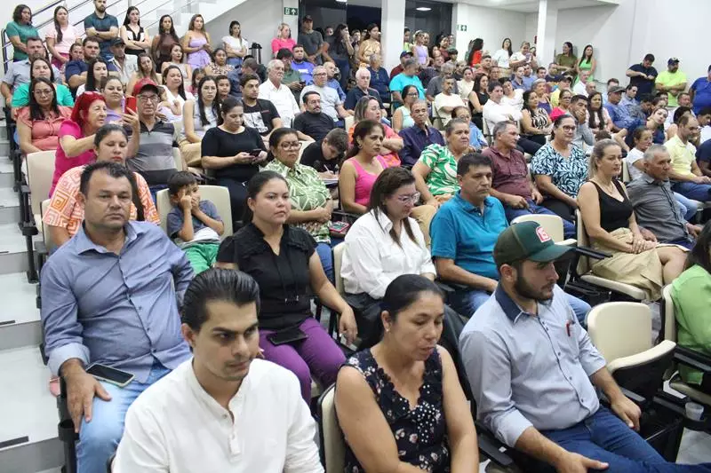 Convenções lançam Hélio Acosta para prefeito e Alfredo Soares para vice em Paranhos