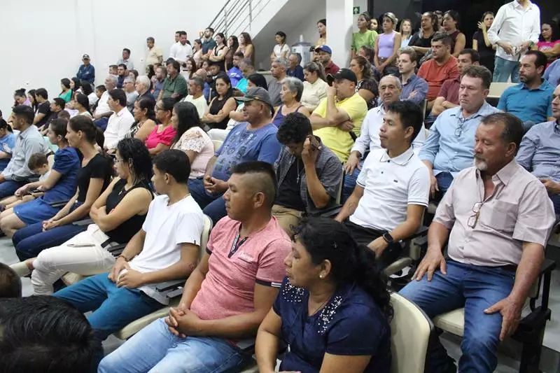 Convenções lançam Hélio Acosta para prefeito e Alfredo Soares para vice em Paranhos