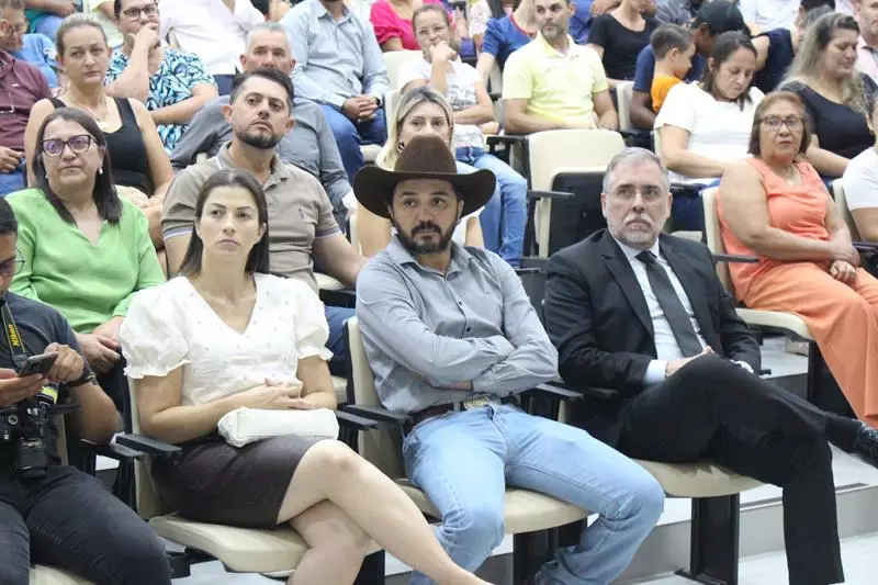 Convenções lançam Hélio Acosta para prefeito e Alfredo Soares para vice em Paranhos