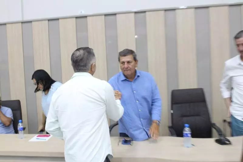 Convenções lançam Hélio Acosta para prefeito e Alfredo Soares para vice em Paranhos