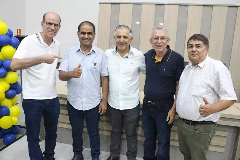 Convenções lançam Hélio Acosta para prefeito e Alfredo Soares para vice em Paranhos