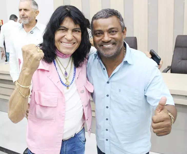 Convenções lançam Hélio Acosta para prefeito e Alfredo Soares para vice em Paranhos