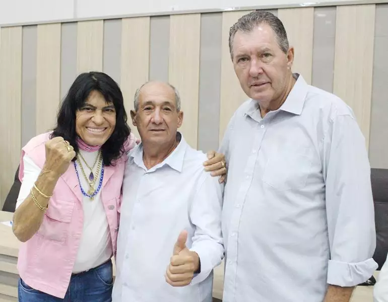 Convenções lançam Hélio Acosta para prefeito e Alfredo Soares para vice em Paranhos