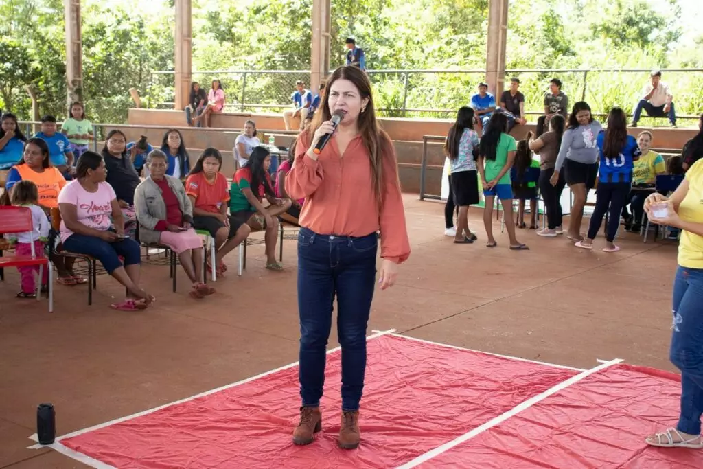 Cuidado, cultura e autoestima: ação valoriza mulheres Guarani Kaiowá nas aldeias de Amambai Cuidado, cultura e autoestima: ação valoriza mulheres Guarani Kaiowá nas aldeias de Amambai