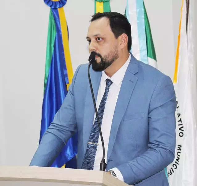Ato na Câmara Municipal marca posse de Hélio Acosta e Alfredo Soares como prefeito e vice em Paranhos Ato na Câmara Municipal marca posse de Hélio Acosta e Alfredo Soares como prefeito e vice em Paranhos