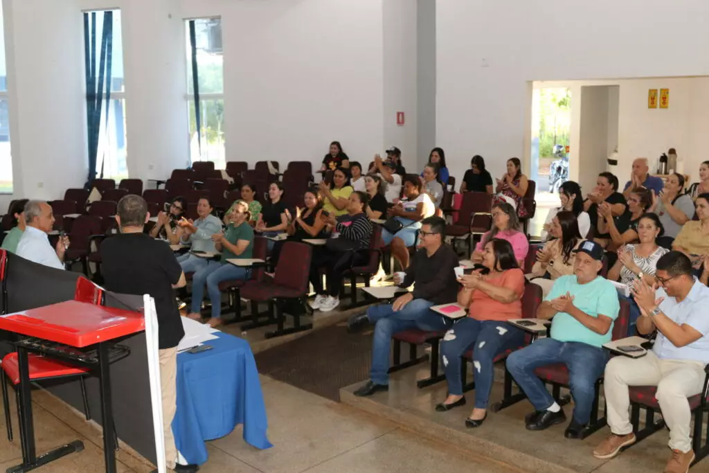 Prefeitura de Mundo Novo participa de reunião para organização da AHDM e reafirma compromisso com políticas habitacionais Prefeitura de Mundo Novo participa de reunião para organização da AHDM e reafirma compromisso com políticas habitacionais