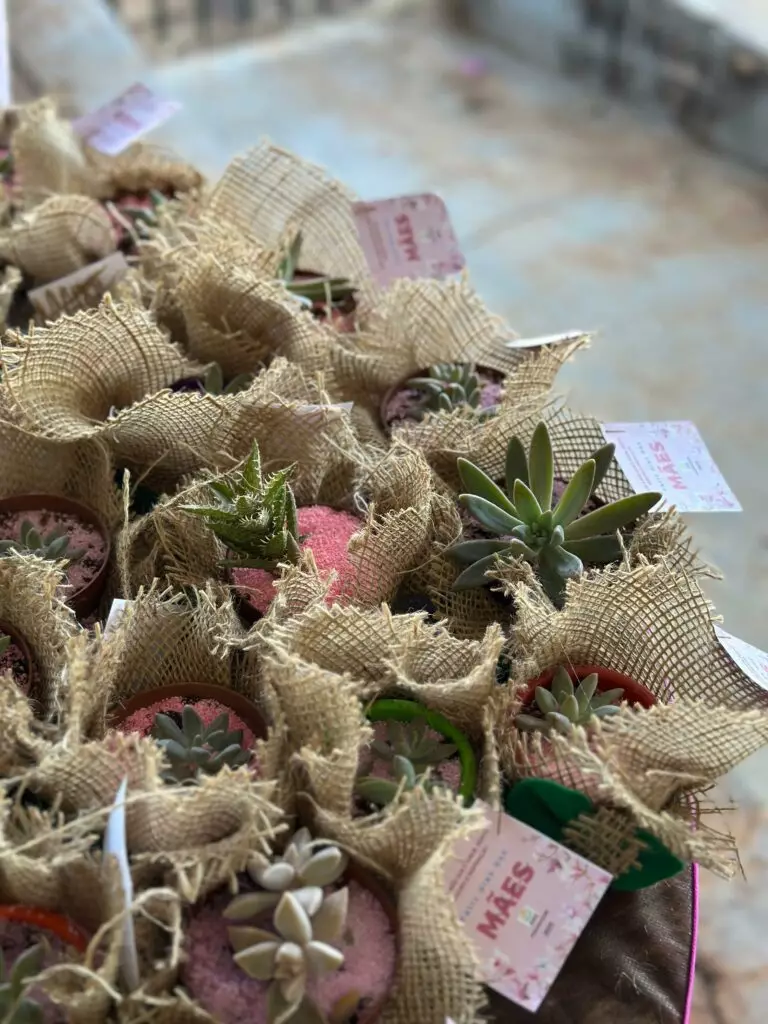 APAE de Paranhos realizou programação especial em homenagem ao Dia das Mães