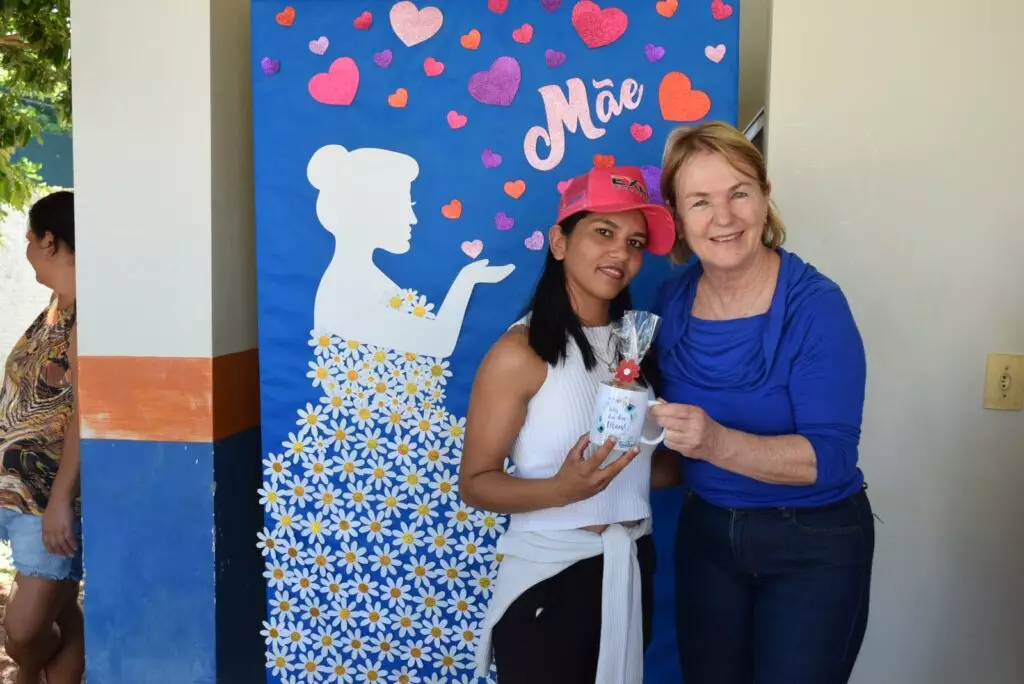 Assistência Social de Iguatemi entrega 50 cestas básicas e frangos para as famílias do “Projeto Se Essa Rua Fosse Minha” Assistência Social de Iguatemi entrega 50 cestas básicas e frangos para as famílias do “Projeto Se Essa Rua Fosse Minha”