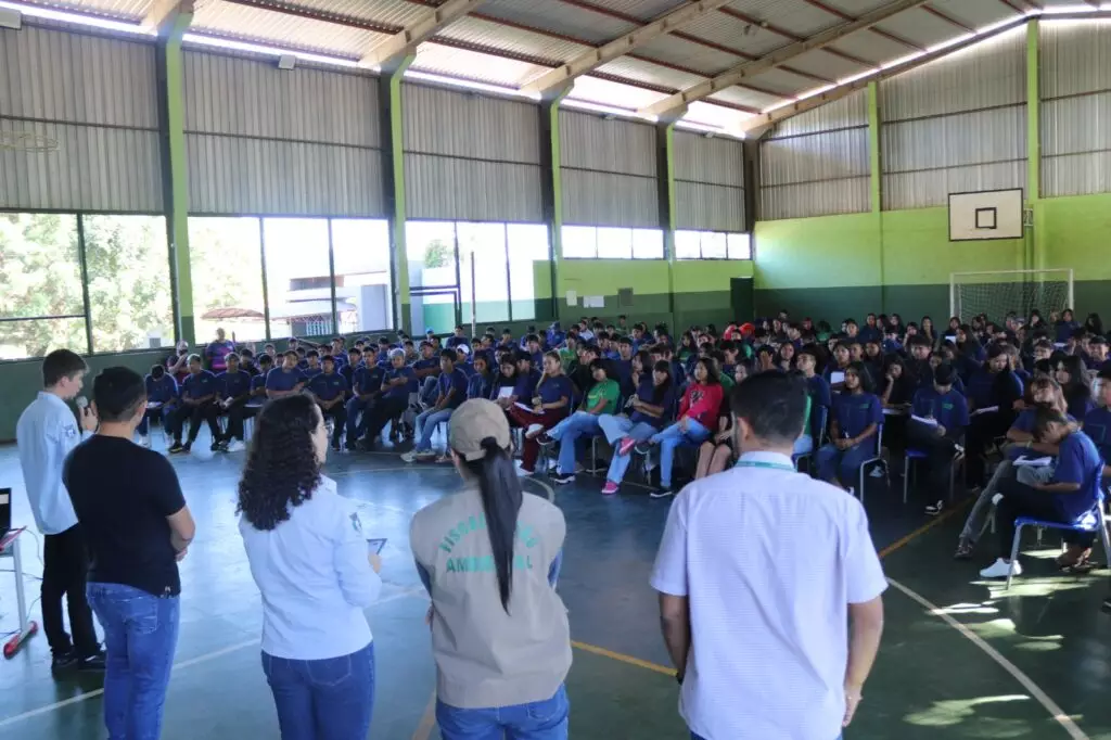 SEMAI leva ações de conscientização ambiental às aldeias de Amambai SEMAI leva ações de conscientização ambiental às aldeias de Amambai