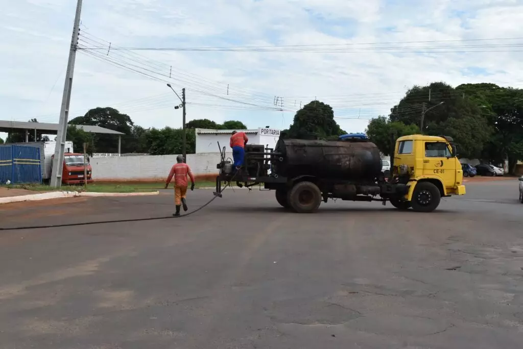 Prefeitura de Iguatemi segue com cronograma de obras e melhorias das vias públicas; Av. Francisco Fernandes é a próxima contemplada