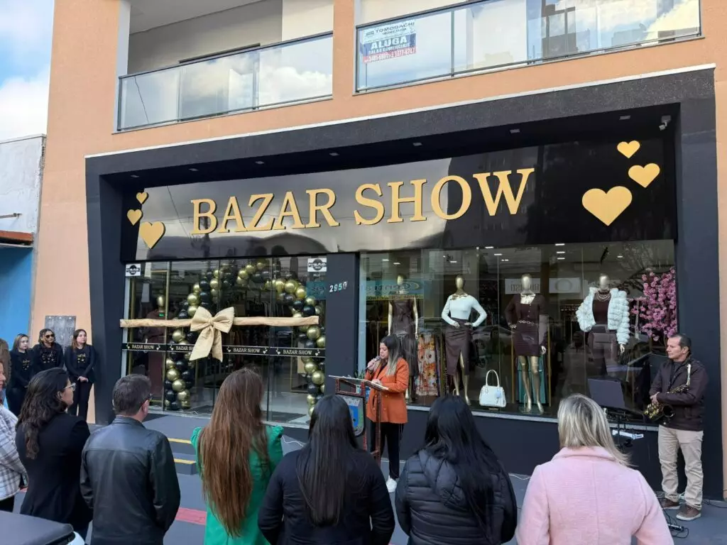 Bazar Show inaugura nova loja em Amambai Bazar Show inaugura nova loja em Amambai