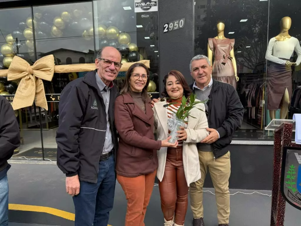 Bazar Show inaugura nova loja em Amambai Bazar Show inaugura nova loja em Amambai
