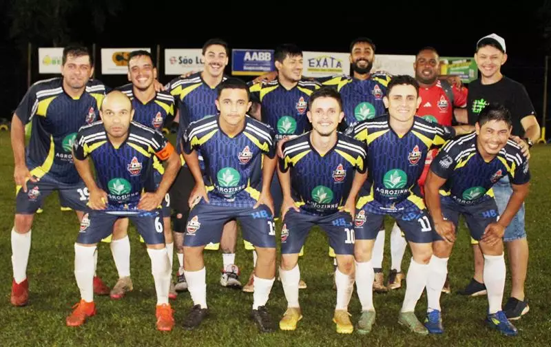 Fazenda Flamboyant faz 2x1 na final e é campeã da 20ª Copa Ouro AABB de Suíço em Amambai Fazenda Flamboyant faz 2x1 na final e é campeã da 20ª Copa Ouro AABB de Suíço em Amambai