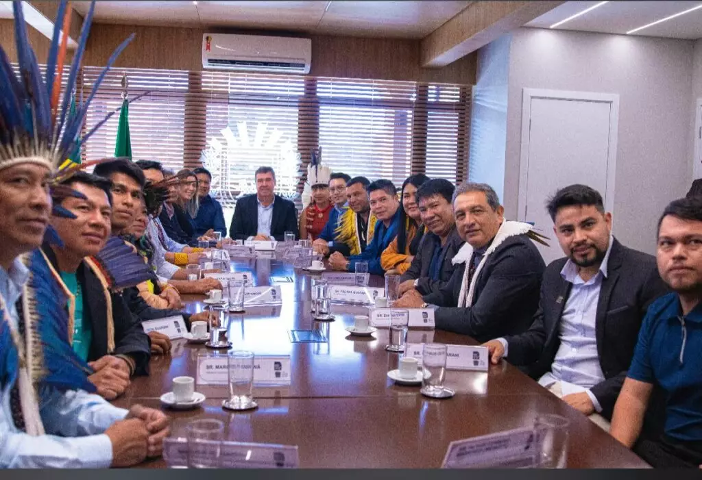 Paranhos: Vereadores Ubaldo Fernandes e Cléber Valiente participaram de encontro com o governador Eduardo Riedel Paranhos: Vereadores Ubaldo Fernandes e Cléber Valiente participaram de encontro com o governador Eduardo Riedel