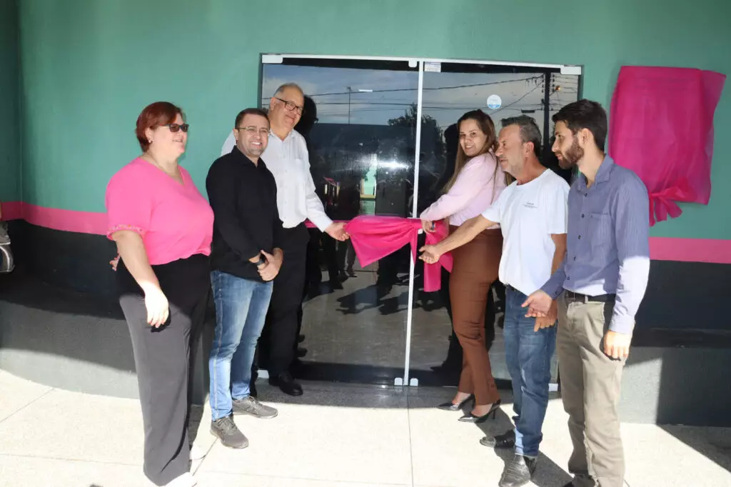 Cel. Sapucaia: Prefeita Niágara Kraievski e vereadores reinauguram Posto de Saúde Jelson Flores Rodrigues da Vila Industrial Cel. Sapucaia: Prefeita Niágara Kraievski e vereadores reinauguram Posto de Saúde Jelson Flores Rodrigues da Vila Industrial