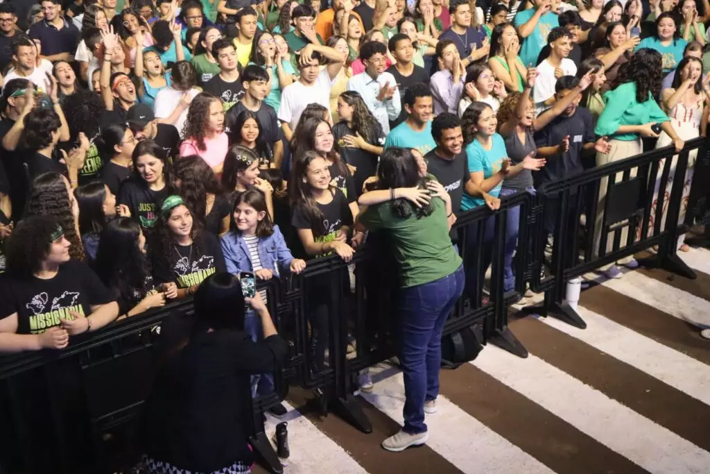 Marcha para Jesus reúne mais de 4 mil pessoas em Caarapó após 15 anos Marcha para Jesus reúne mais de 4 mil pessoas em Caarapó após 15 anos