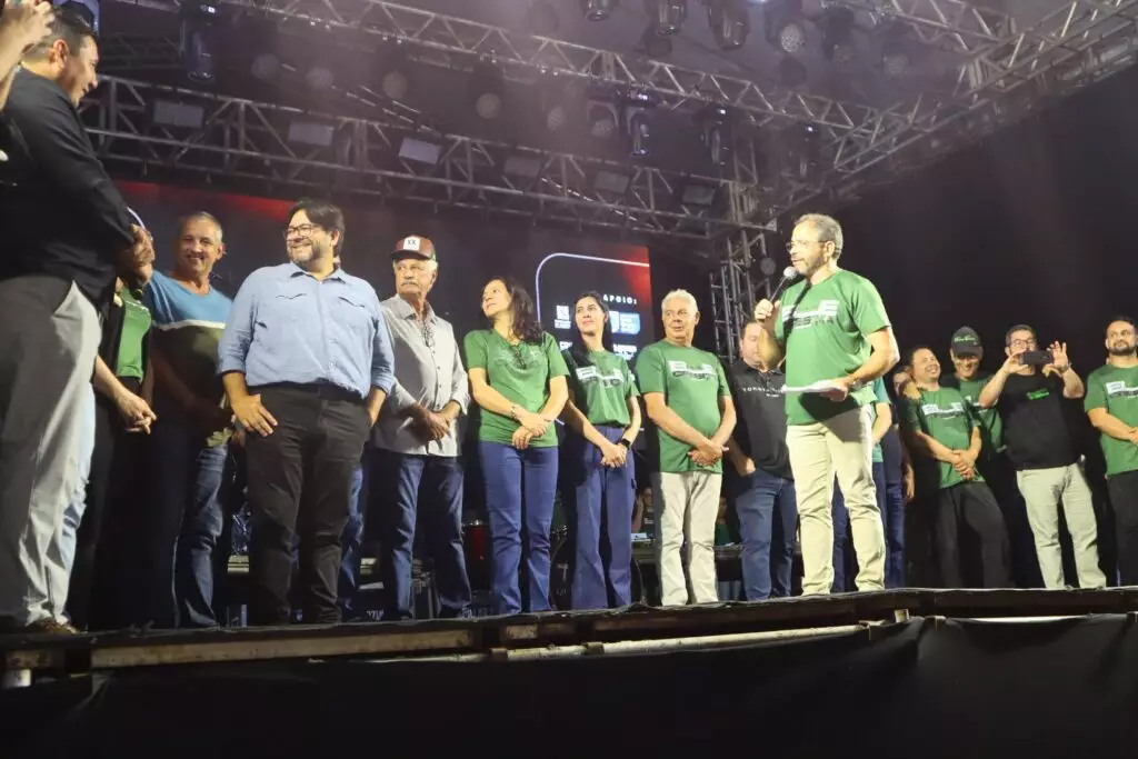 Marcha para Jesus reúne mais de 4 mil pessoas em Caarapó após 15 anos Marcha para Jesus reúne mais de 4 mil pessoas em Caarapó após 15 anos