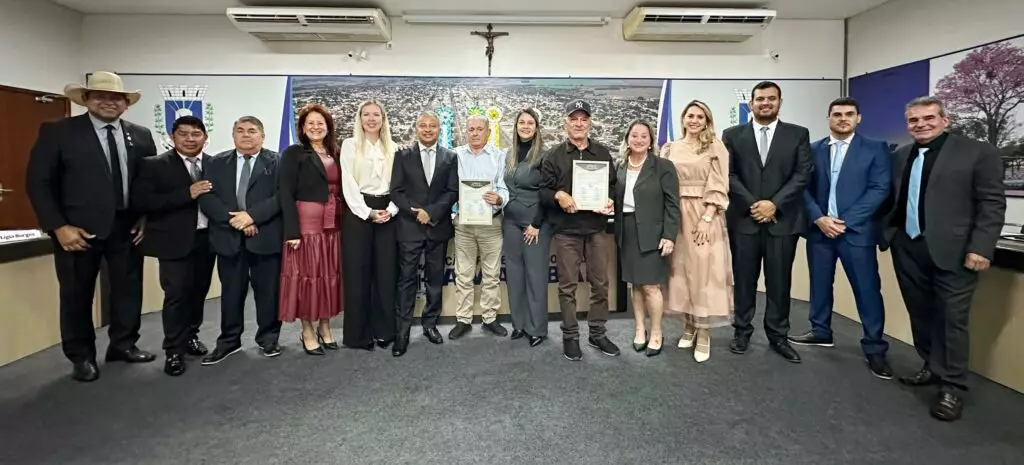 Por indicação de Lígia Borges, criadores do Intervilas de Suíço são homenageados pela Câmara em Amambai Por indicação de Lígia Borges, criadores do Intervilas de Suíço são homenageados pela Câmara em Amambai