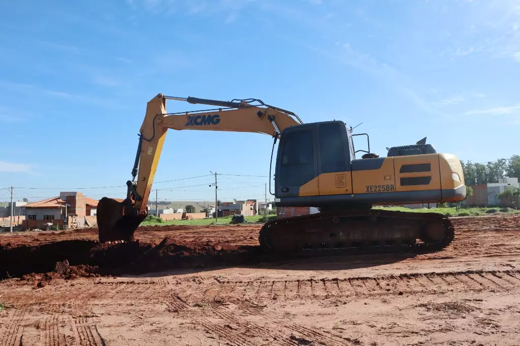 Prefeita Lurdes Portugal visita obra da UBS e anuncia construção de creche de R$ 6 milhões no bairro Capitão Vigário em Caarapó Prefeita Lurdes Portugal visita obra da UBS e anuncia construção de creche de R$ 6 milhões no bairro Capitão Vigário em Caarapó