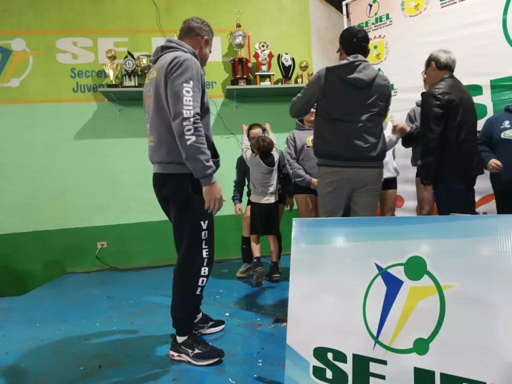 Aral Moreira no feminino e Naviraí no masculino são os campeões da Copa Conesul de Vôlei 2025