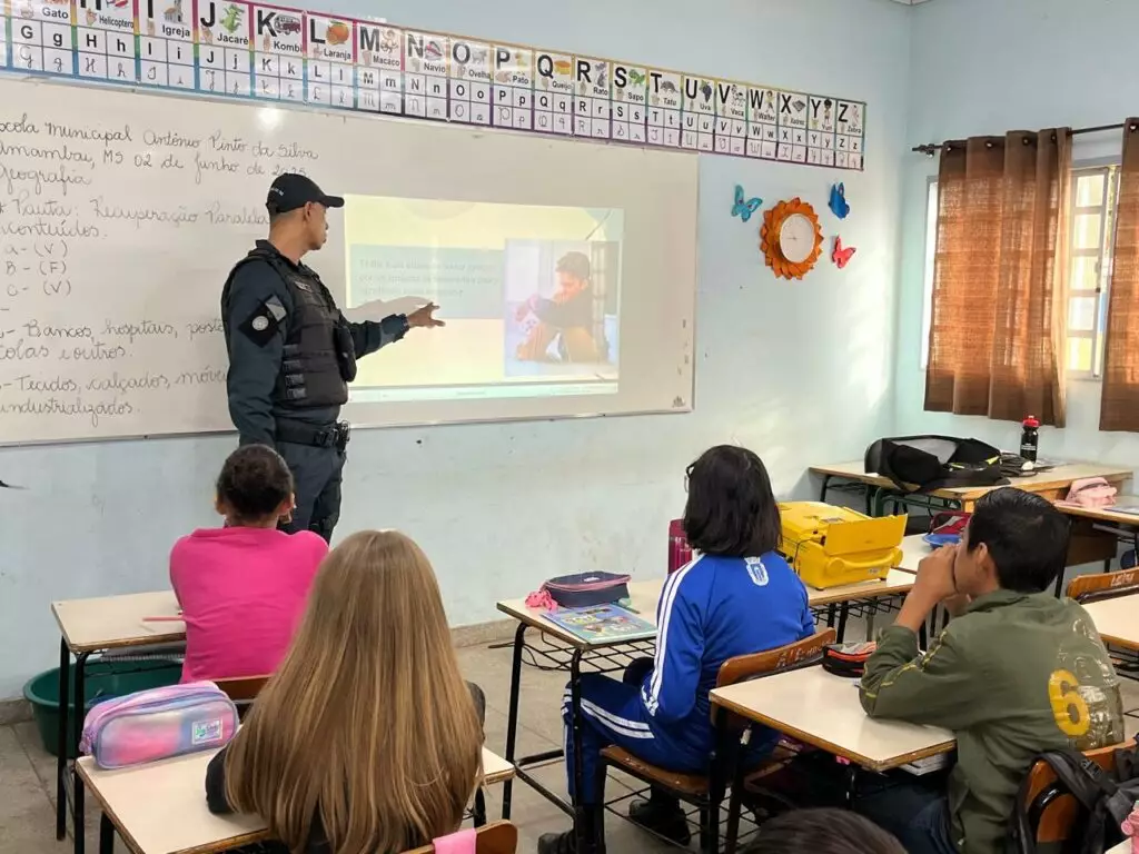 Educar para resistir: PROERD planta sementes de um futuro melhor em Amambai Educar para resistir: PROERD planta sementes de um futuro melhor em Amambai