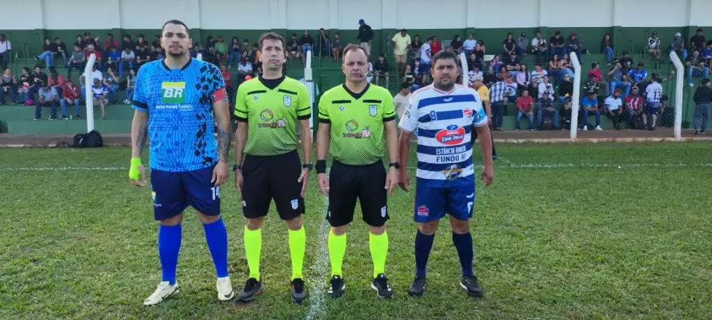 Auto Posto Tacuru e Los Hermanos são os campeões da Copa Verão de Futebol Suíço em Sete Quedas Auto Posto Tacuru e Los Hermanos são os campeões da Copa Verão de Futebol Suíço em Sete Quedas