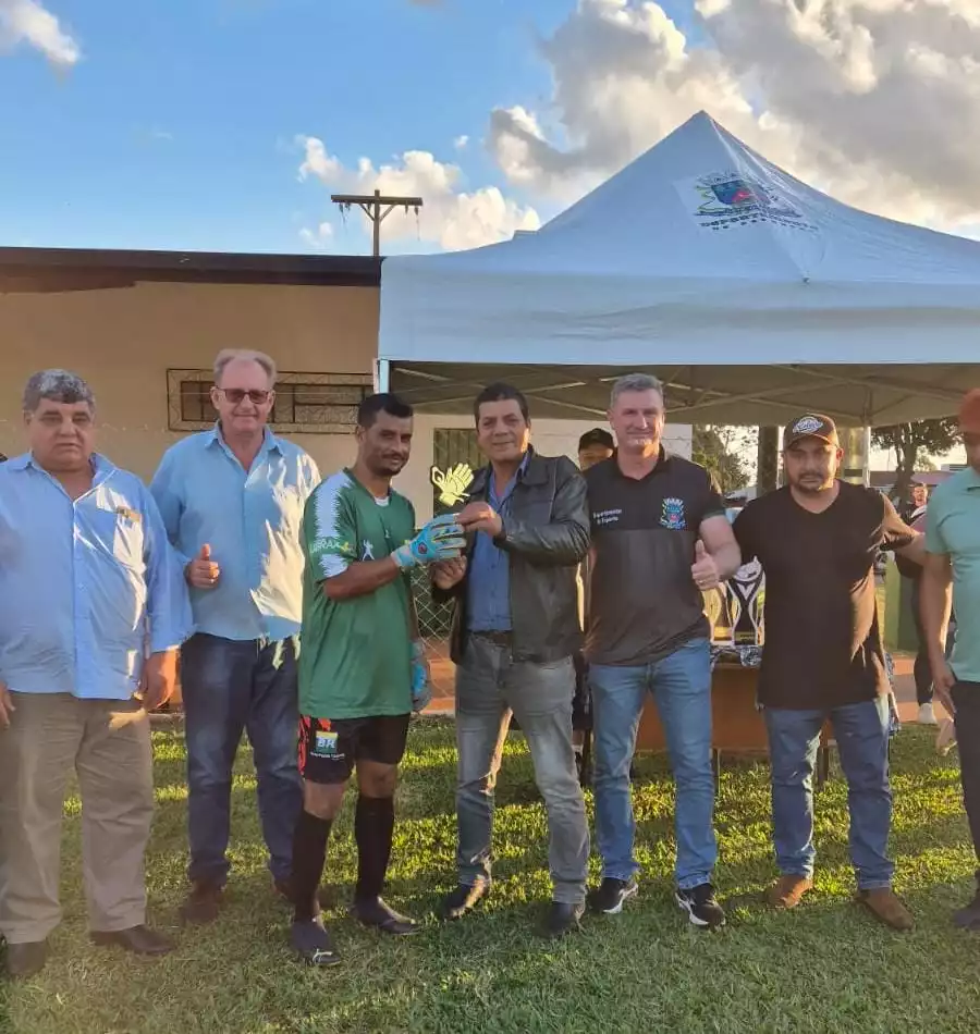 Auto Posto Tacuru e Los Hermanos são os campeões da Copa Verão de Futebol Suíço em Sete Quedas Auto Posto Tacuru e Los Hermanos são os campeões da Copa Verão de Futebol Suíço em Sete Quedas