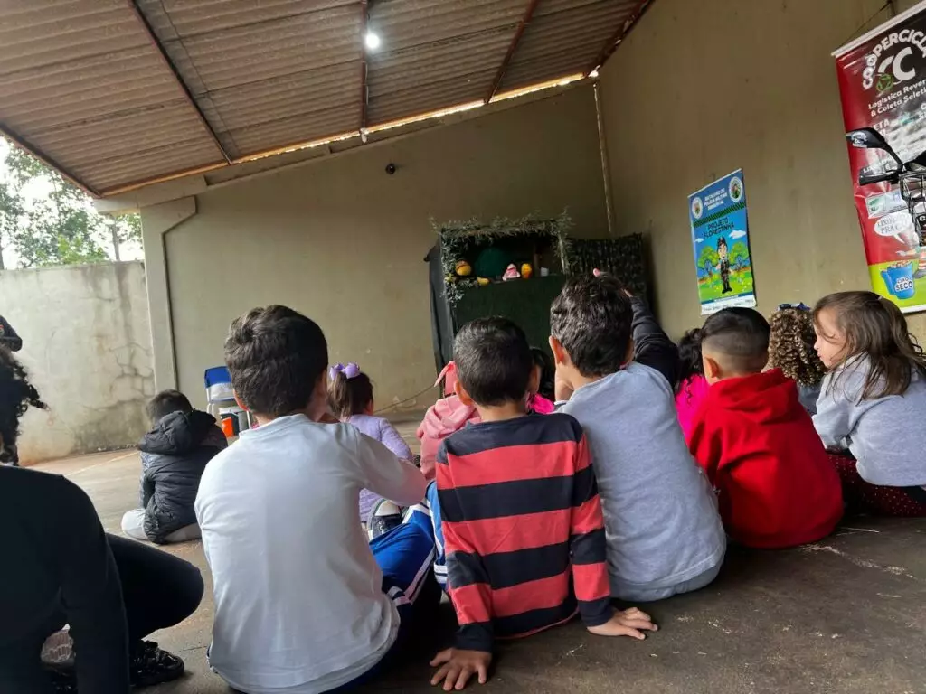 Amambai realiza Semana do Meio Ambiente com programação educativa nas escolas, praças e aldeias Amambai realiza Semana do Meio Ambiente com programação educativa nas escolas, praças e aldeias