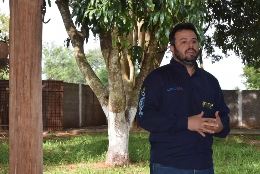 Iguatemi: Secretário de Desenvolvimento Econômico comunica aos produtores do Colorado que a prefeitura cederá veículo para transporte da massa de mandioca Iguatemi: Secretário de Desenvolvimento Econômico comunica aos produtores do Colorado que a prefeitura cederá veículo para transporte da massa de mandioca