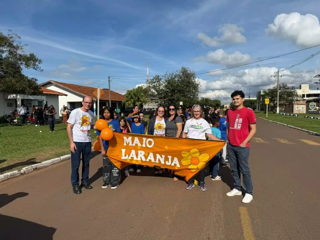Amambai se une em Caminhada do Maio Laranja e diz não ao abuso infantil