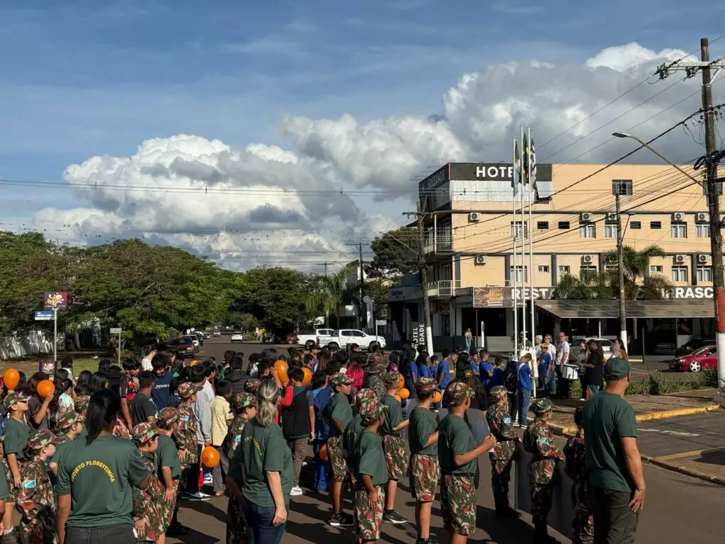 Amambai se une em Caminhada do Maio Laranja e diz não ao abuso infantil