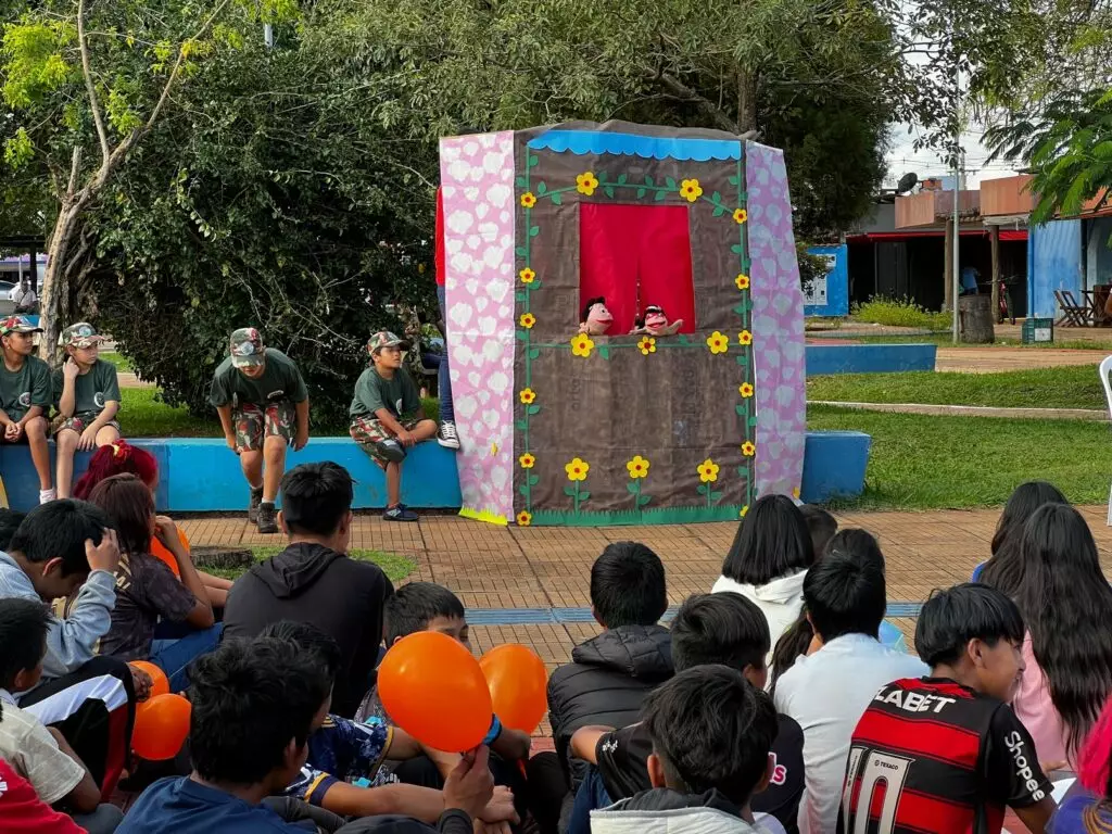 Amambai se une em Caminhada do Maio Laranja e diz não ao abuso infantil