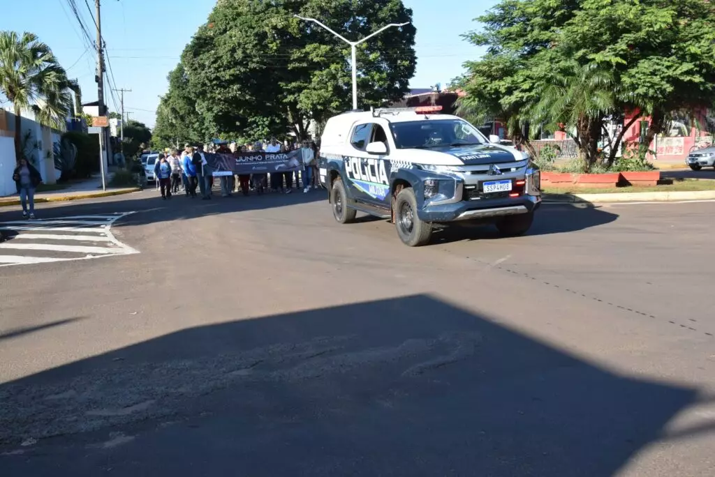 Assistência Social de Iguatemi promove caminhada com o Grupo da Melhor Idade alusiva ao “Junho Prata” Assistência Social de Iguatemi promove caminhada com o Grupo da Melhor Idade alusiva ao “Junho Prata”