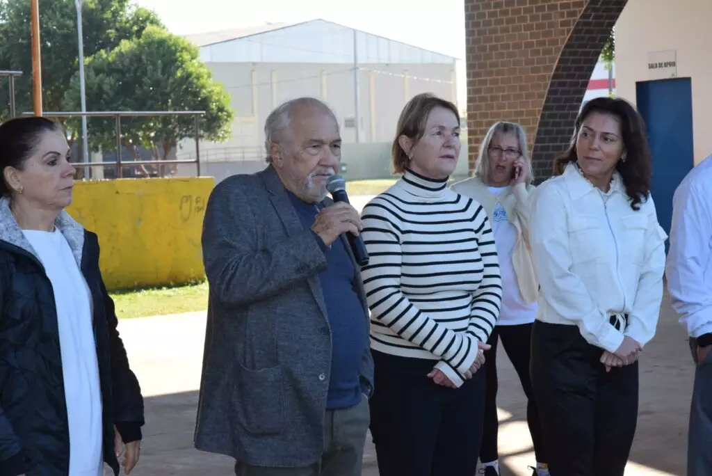 Assistência Social de Iguatemi promove caminhada com o Grupo da Melhor Idade alusiva ao “Junho Prata” Assistência Social de Iguatemi promove caminhada com o Grupo da Melhor Idade alusiva ao “Junho Prata”