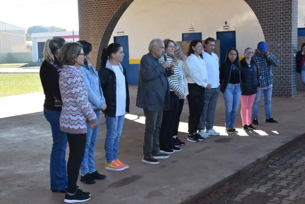 Assistência Social de Iguatemi promove caminhada com o Grupo da Melhor Idade alusiva ao “Junho Prata” Assistência Social de Iguatemi promove caminhada com o Grupo da Melhor Idade alusiva ao “Junho Prata”