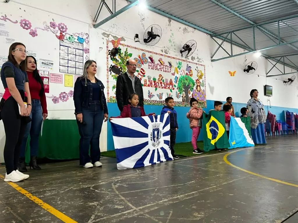 Amambai: Momento cívico reúne estudantes e fortalece valores de cidadania na Escola Rachid Amambai: Momento cívico reúne estudantes e fortalece valores de cidadania na Escola Rachid