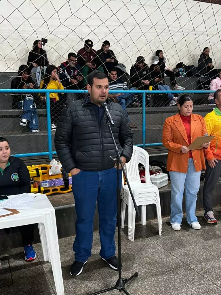Emoção e gols marcam a abertura da Copa Cidade de Futsal em Amambai Emoção e gols marcam a abertura da Copa Cidade de Futsal em Amambai