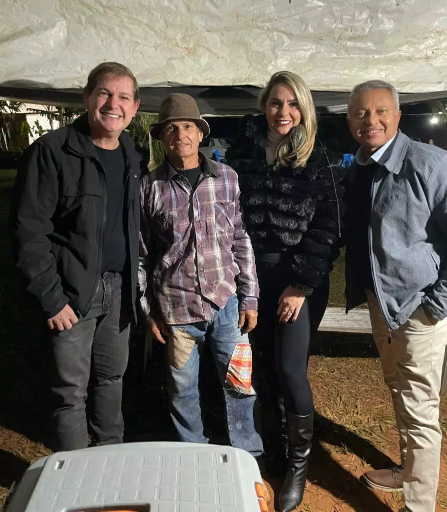 Vereadora Suzana Ulisses propõe edição da Feira Fronteira Criativa em Amambai e avança com pautas sobre juventude, cultura e esporte Vereadora Suzana Ulisses propõe edição da Feira Fronteira Criativa em Amambai e avança com pautas sobre juventude, cultura e esporte