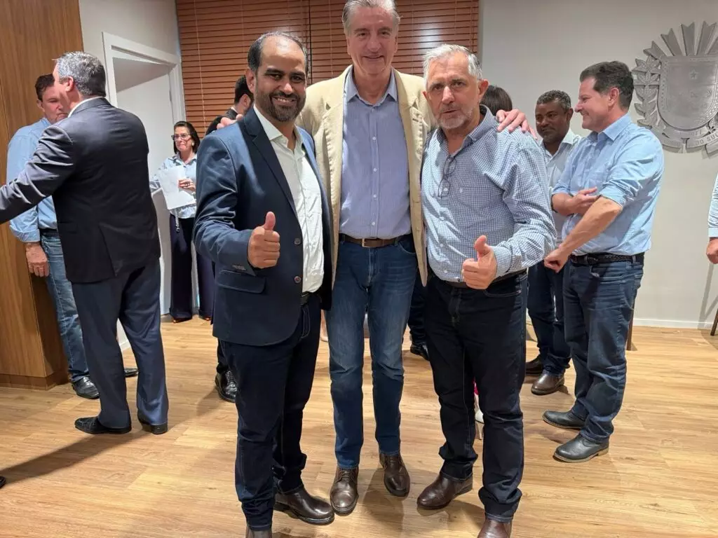 Prefeito Hélio Acosta, vice Alfredo e vereadores viabilizam R$ 13 milhões de investimentos do Governo do Estado para Paranhos