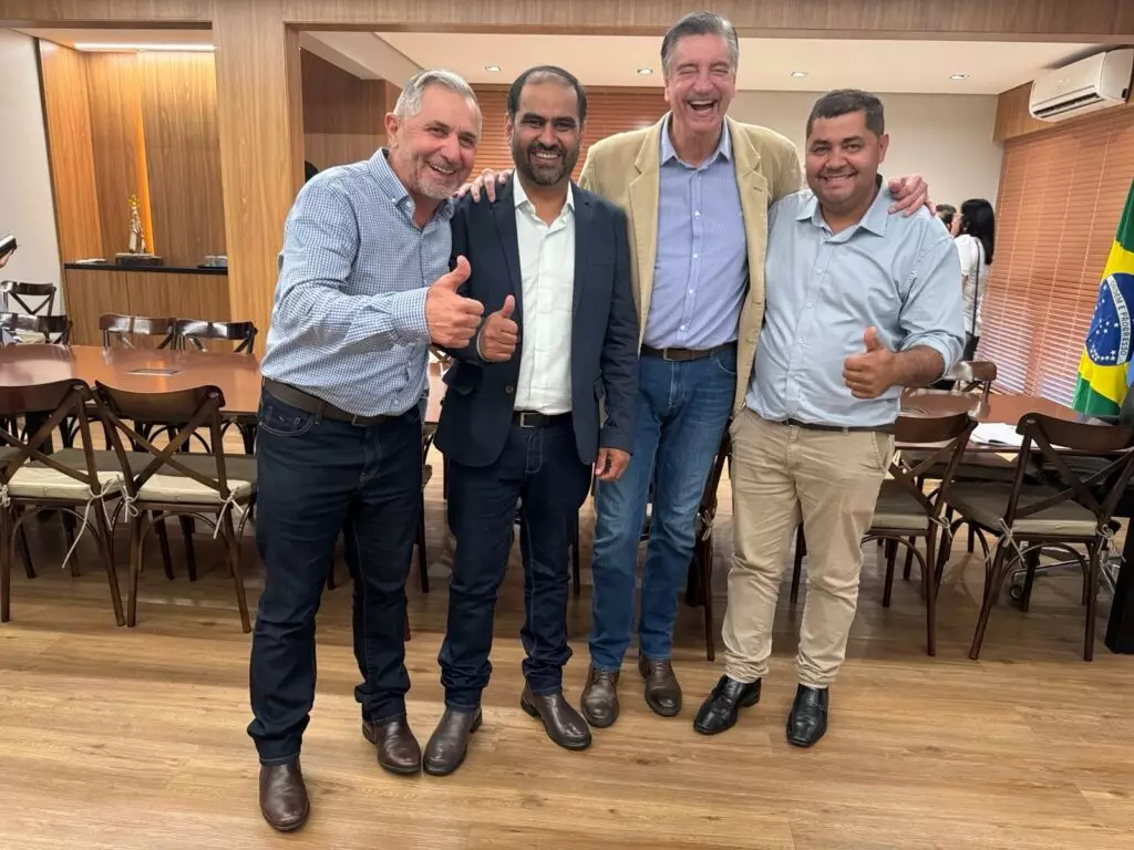 Prefeito Hélio Acosta, vice Alfredo e vereadores viabilizam R$ 13 milhões de investimentos do Governo do Estado para Paranhos