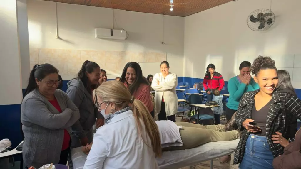 Iguatemi: 20 mulheres cadastradas no CRAS participam de curso de depilação em cera do Senac, do programa MS Qualifica Iguatemi: 20 mulheres cadastradas no CRAS participam de curso de depilação em cera do Senac, do programa MS Qualifica