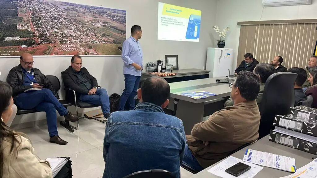 Paranhos integra novo ciclo do Programa Cidade Empreendedora em parceria com o Sebrae/MS Paranhos integra novo ciclo do Programa Cidade Empreendedora em parceria com o Sebrae/MS
