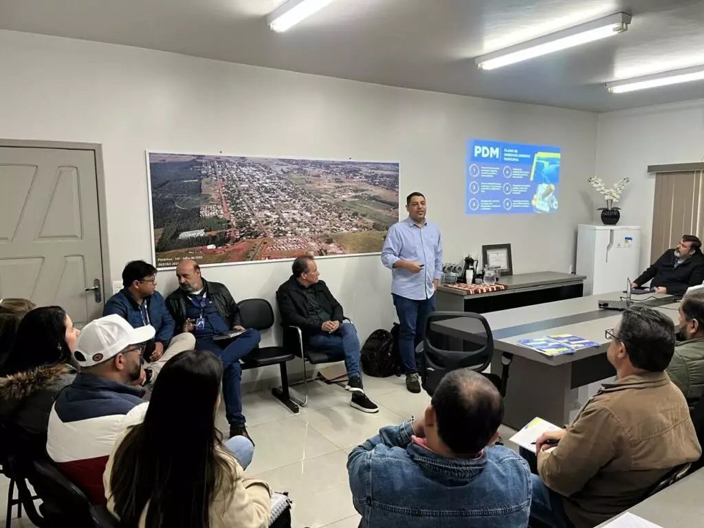 Paranhos integra novo ciclo do Programa Cidade Empreendedora em parceria com o Sebrae/MS Paranhos integra novo ciclo do Programa Cidade Empreendedora em parceria com o Sebrae/MS