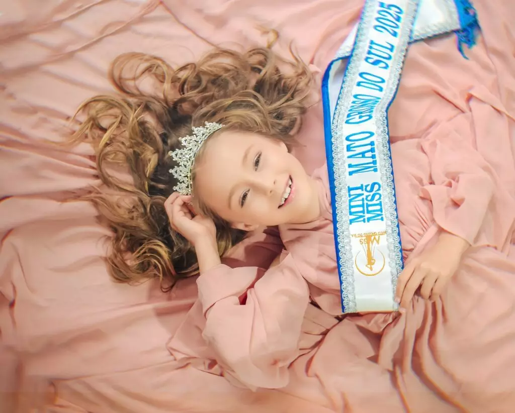 Isadora Ávila, de Iguatemi, é eleita Mini Miss Mato Grosso do Sul 2025 Isadora Ávila, de Iguatemi, é eleita Mini Miss Mato Grosso do Sul 2025